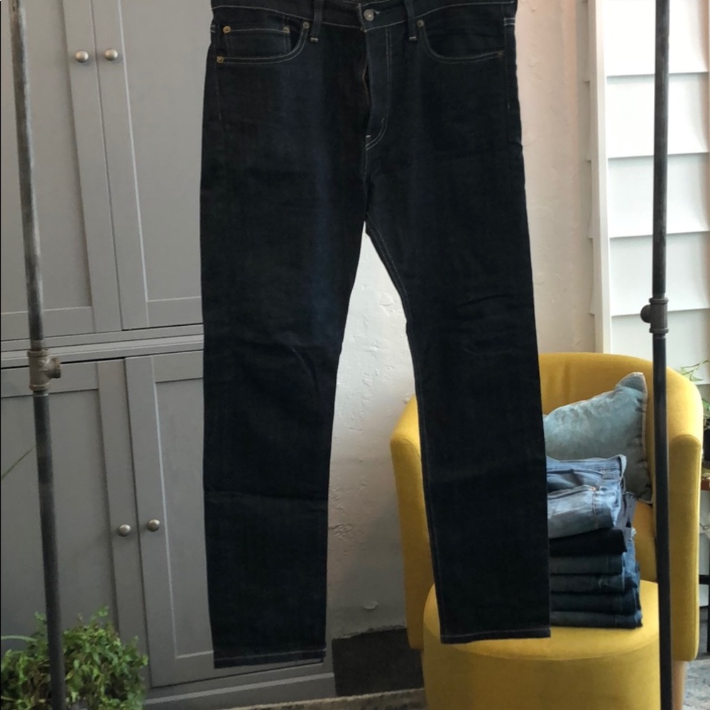 Levi’s 510 skinny jeans.  34x30